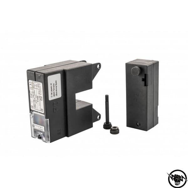 Токов трансформатор (ТТ), отваряем, 200А / 4 - 20mA, 20 x 30 mm