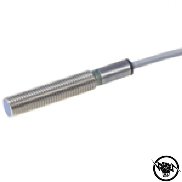 Индуктивен датчик - корпус от неръждаема стомана (M12 x 46 mm), Обхват: 2 mm, изход NPN - NC, захранване 10 - 40 V DC, свързване с конектор M12, раб. темп. от -25 до 70 °C, IP 67