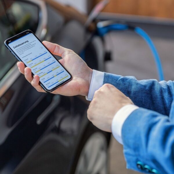 Мобилна зарядна станция за електромобили NRGKick Bluetooth, Wi-Fi - Image 4