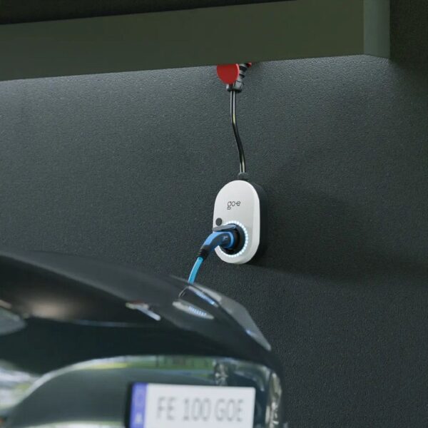Мобилна зарядна станция за електромобили go-e charger Gemini Flex - Image 3