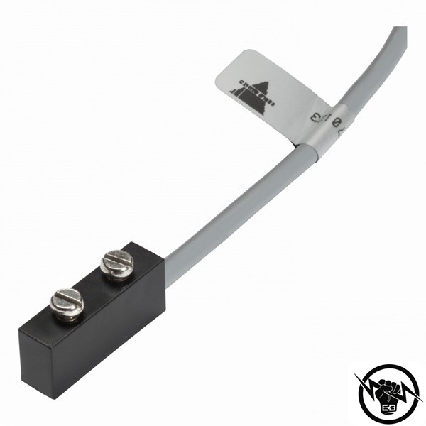 Магнитен сензор за близост - корпус от пластмаса (27 x 11 x 7 mm), Обхват: 35 mm, CO контакт (0.25A, 5VA), до 100 V AC, свръзване с кабел 0.5 m, раб. темп. от -25 до 75 °C, IP 67