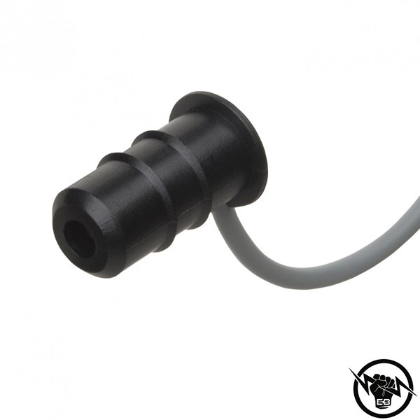 Фотоелектрически бариерен сензор, излъчвател - корпус от пластмаса (Ø18 x 24 mm), Обхват: 15 m, захранване от контролер, свръзване с Pig-tail конектор, раб. темп. от -20 до 60 °C, IP 67