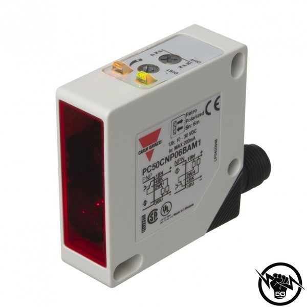 Фотоелектрически ретро-рефлекторен сензор с поляризация - корпус от пластмаса (50 x 50 x 17 mm), Обхват: 6 m, изход NPN/PNP - CO, захранване 10 - 30 V DC, свръзване с кабел 2 m, раб. темп. от -20 до 60 °C, IP 67, тестов вход