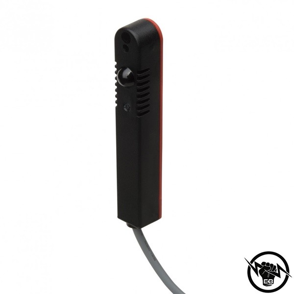 Фотоелектрически бариерен сензор, приемник - корпус от пластмаса (70 x 11,5 x 11,5 mm), Обхват: 12 m, изход NPN - NC, захранване 10 - 30 V DC, свръзване с кабел 5 m, раб. темп. от -25 до 55 °C, IP 67