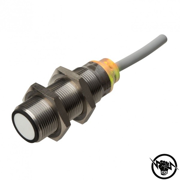 Ултразвуков сензор - корпус от неръждаема стомана (M18 x 60.4 mm), Обхват: 800 mm, изход PNP - NO/NC, захранване 10 - 30 V DC, свързване с конектор M12, раб. темп. от -20 до 60 °C, IP 67, Функция за обучение