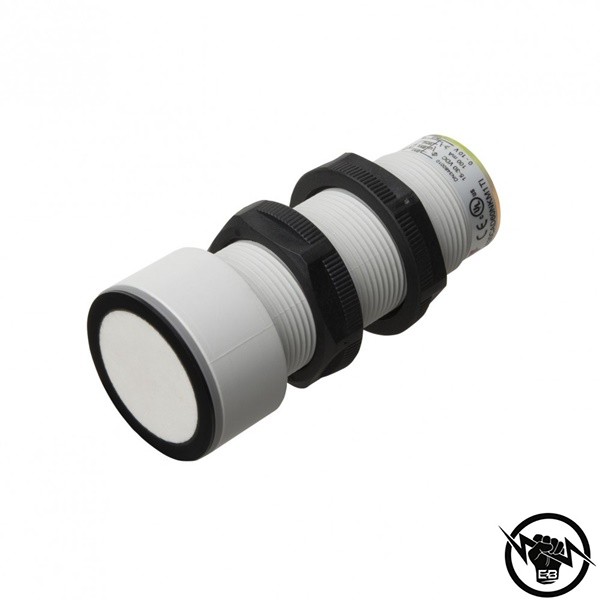 Ултразвуков сензор - корпус от пластмаса (M30/(Ø39) x 89.5 mm), Обхват: 6 m, изход PNP: 2 NO, 2 NC, регулируем хистерезис, захранване 12 - 30 V DC, свръзване с кабел 2 m, раб. темп. от -20 до 70 °C, IP 67, функция за обучение