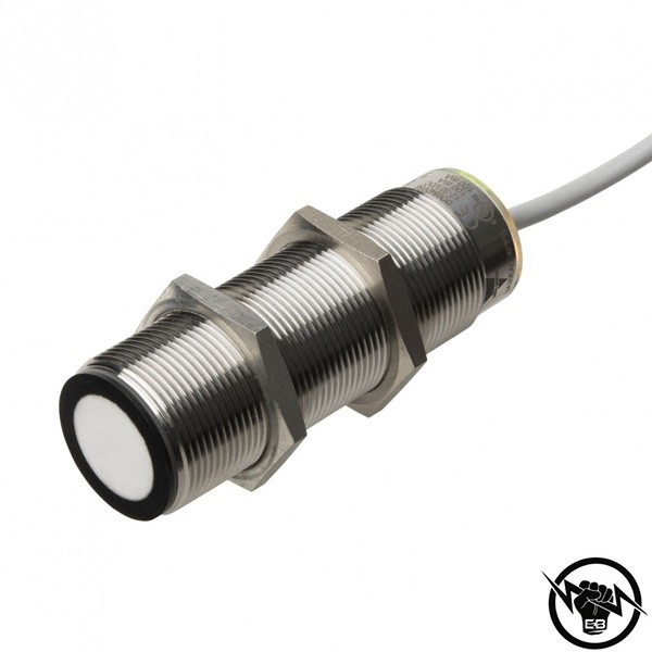 Капацитивен сензор за ниво - корпус от пластмаса (Ø32 x 101 mm), Обхват: 12 mm, изход Реле - CO, захранване 120 V AC, свръзване с кабел 2 m, раб. темп. от -20 до 70 °C, IP 67