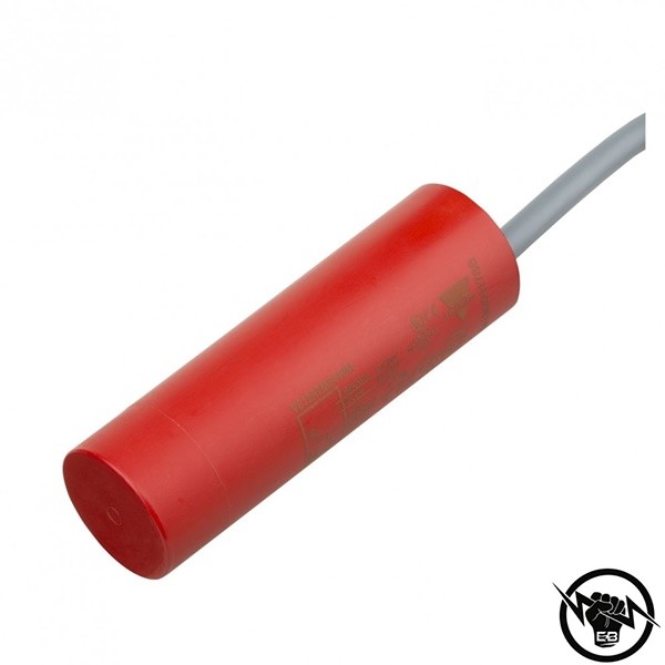 Капацитивен сензор за ниво - корпус от пластмаса (Ø32 x 101 mm), Обхват: 12 mm, изход Реле - CO, захранване 24 V AC/DC, свръзване с кабел 2 m, раб. темп. от -20 до 70 °C, IP 67