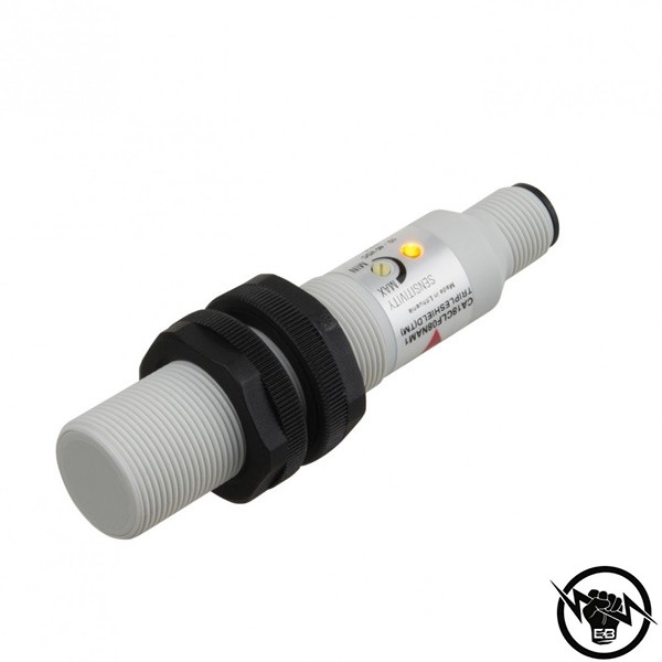 Капацитивен сензор за ниво - корпус от пластмаса (M18 x 89.5 mm), Обхват: 12 mm, изход PNP/NPN - обучаем, захранване 10 - 40 V DC, свръзване с кабел 2 m, раб. темп. от -25 до 85 °C, IP 68