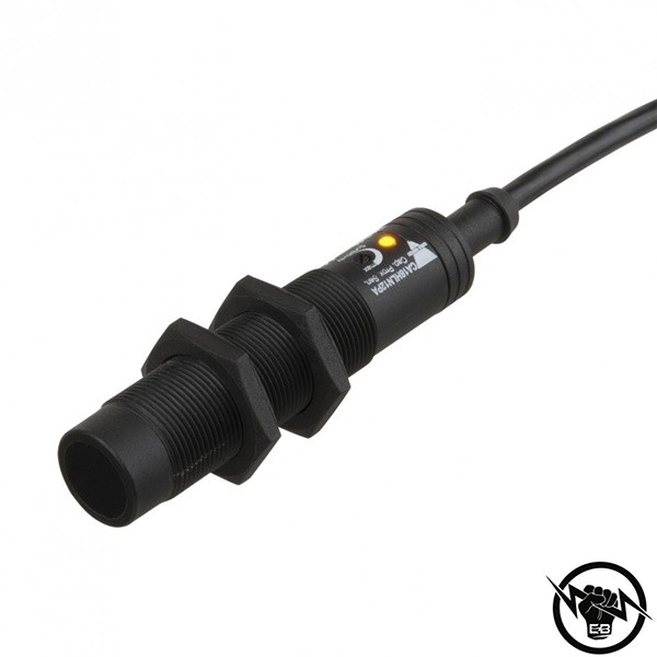 Капацитивен сензор - корпус от пластмаса (M30 x 62.5 mm), Обхват: 16 mm, изход NPN - CO, захранване 10 - 40 V DC, свръзване с кабел 2 m, раб. темп. от -30 до 85 °C, IP 67