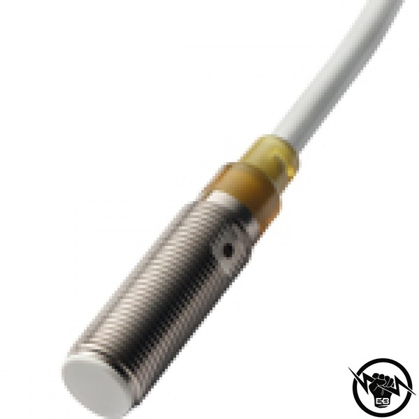 Индуктивен датчик - корпус от никелиран месинг (M18 x 74 mm), Обхват: 5 mm, изход NPN - NC, захранване 10 - 36 V DC, свързване с конектор M12, раб. темп. от -25 до 70 °C, IP 67