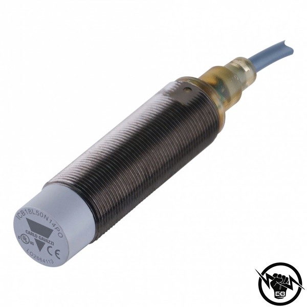 Индуктивен датчик - корпус от никелиран месинг (M18 x 74 mm), Обхват: 8 mm, изход PNP - NC, захранване 10 - 36 V DC, свързване с конектор M12, раб. темп. от -25 до 70 °C, IP 67