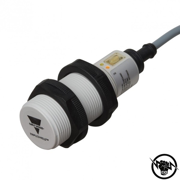 Капацитивен сензор - корпус от пластмаса (M30 x 99.5 mm), Обхват: 12 mm, изход Реле - CO, захранване 24 - 230 V AC/DC, свръзване с кабел 2 m, раб. темп. от -20 до 70 °C, IP 67