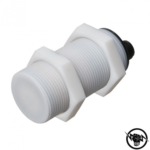 Капацитивен сензор за ниво - корпус от пластмаса (M32 x 92.5 mm), Обхват: 25 mm, изход PNP/NPN - обучаем, захранване 10 - 40 V DC, свръзване с кабел 2 m, раб. темп. от -20 до 85 °C, IP 68