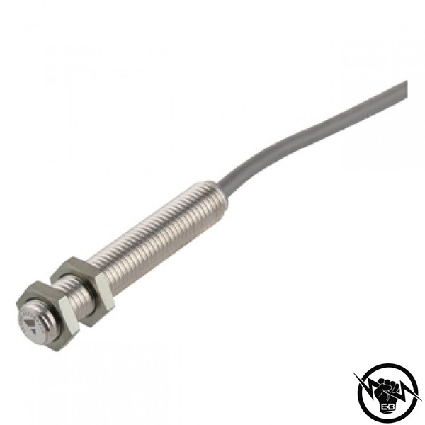 Индуктивен датчик - корпус от неръждаема стомана (M8 x 45 mm), Обхват: 2 mm, изход PNP/NPN - Програмируем, захранване 10 - 36 V DC, свързване с конектор M8, раб. темп. от -25 до 80 °C, IP 67, IO-Link