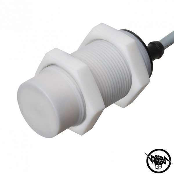 Капацитивен сензор за ниво - корпус от пластмаса (M18 x 101.5 mm), Обхват: 12 mm, изход NPN - CO, захранване 10 - 40 V DC, свръзване с кабел 2 m, раб. темп. от -25 до 80 °C, IP 67